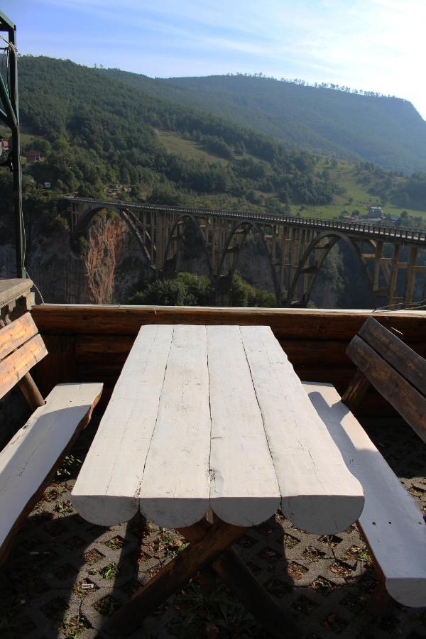 Tara Bridge Castle Hotel Žabljak Buitenkant foto